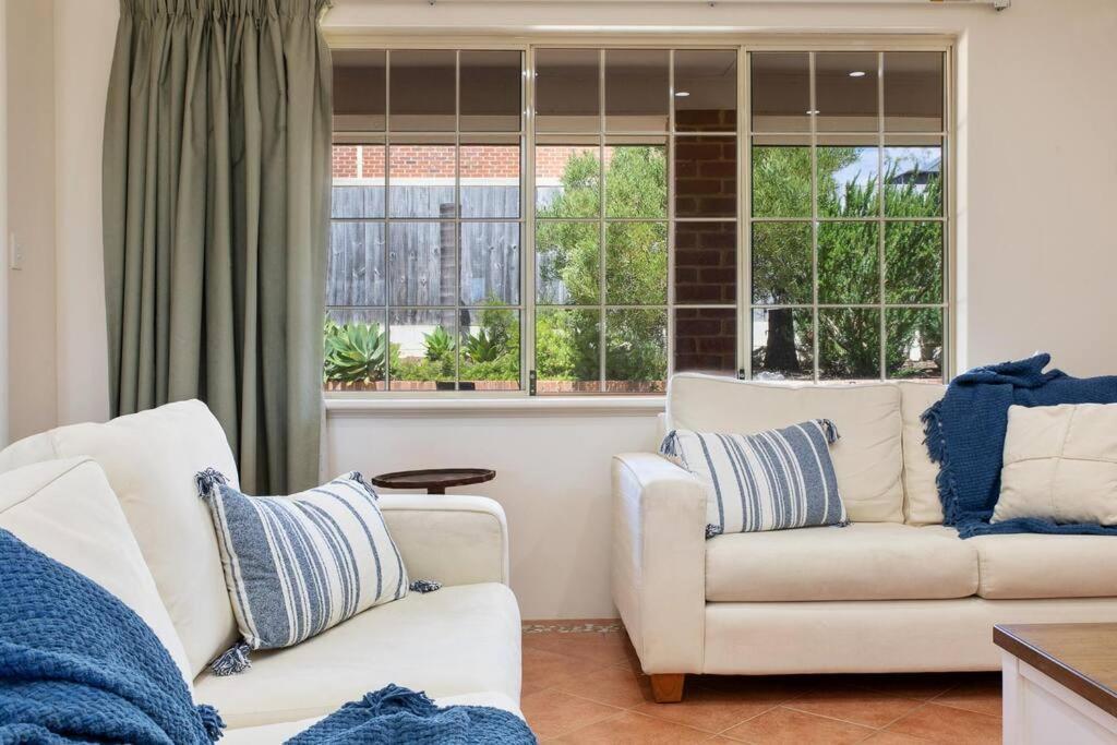 Holiday home Light & Bright Falcon Bay Family Escape *