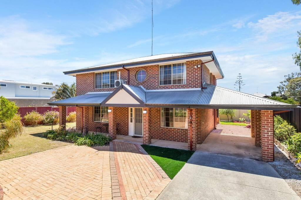 Light & Bright Falcon Bay Family Escape * Mandurah